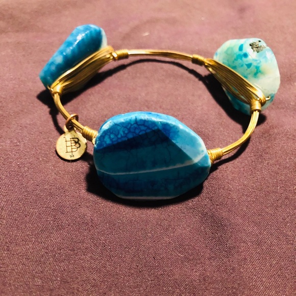 Bourbon and bowties bracelet - Picture 4 of 4